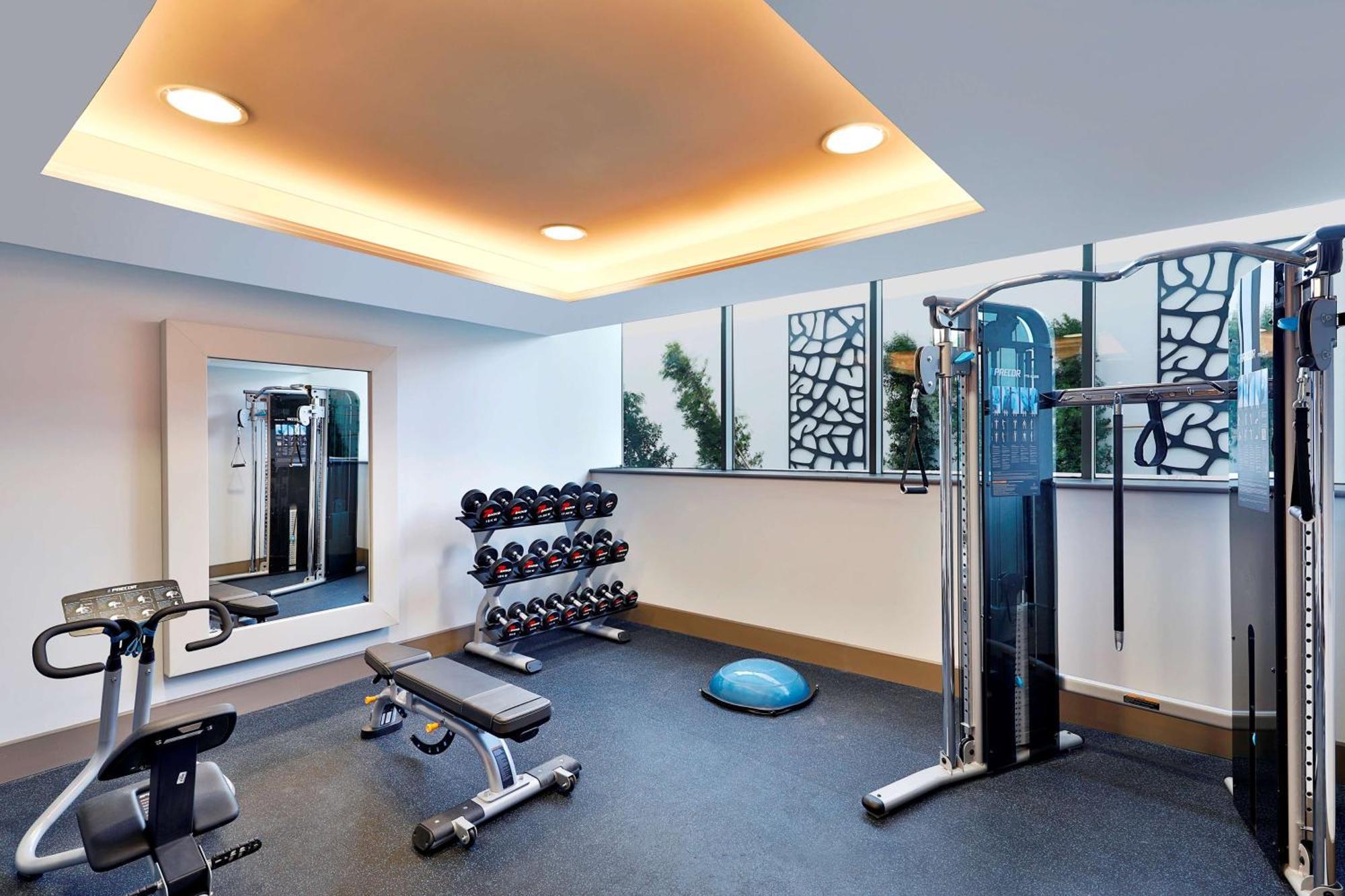 Hilton Tanger City Center Εξωτερικό φωτογραφία The gym at the hotel