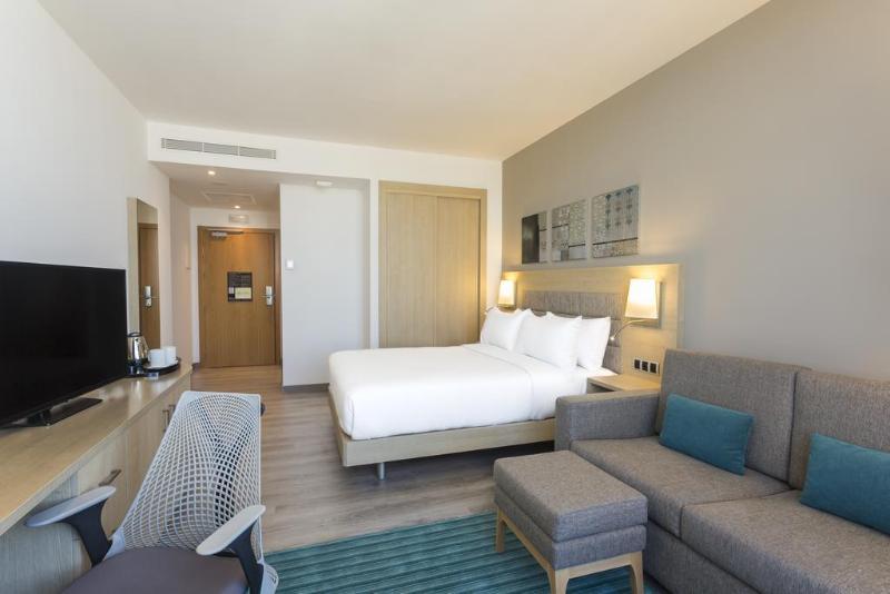 Hilton Tanger City Center Εξωτερικό φωτογραφία A room at the hotel